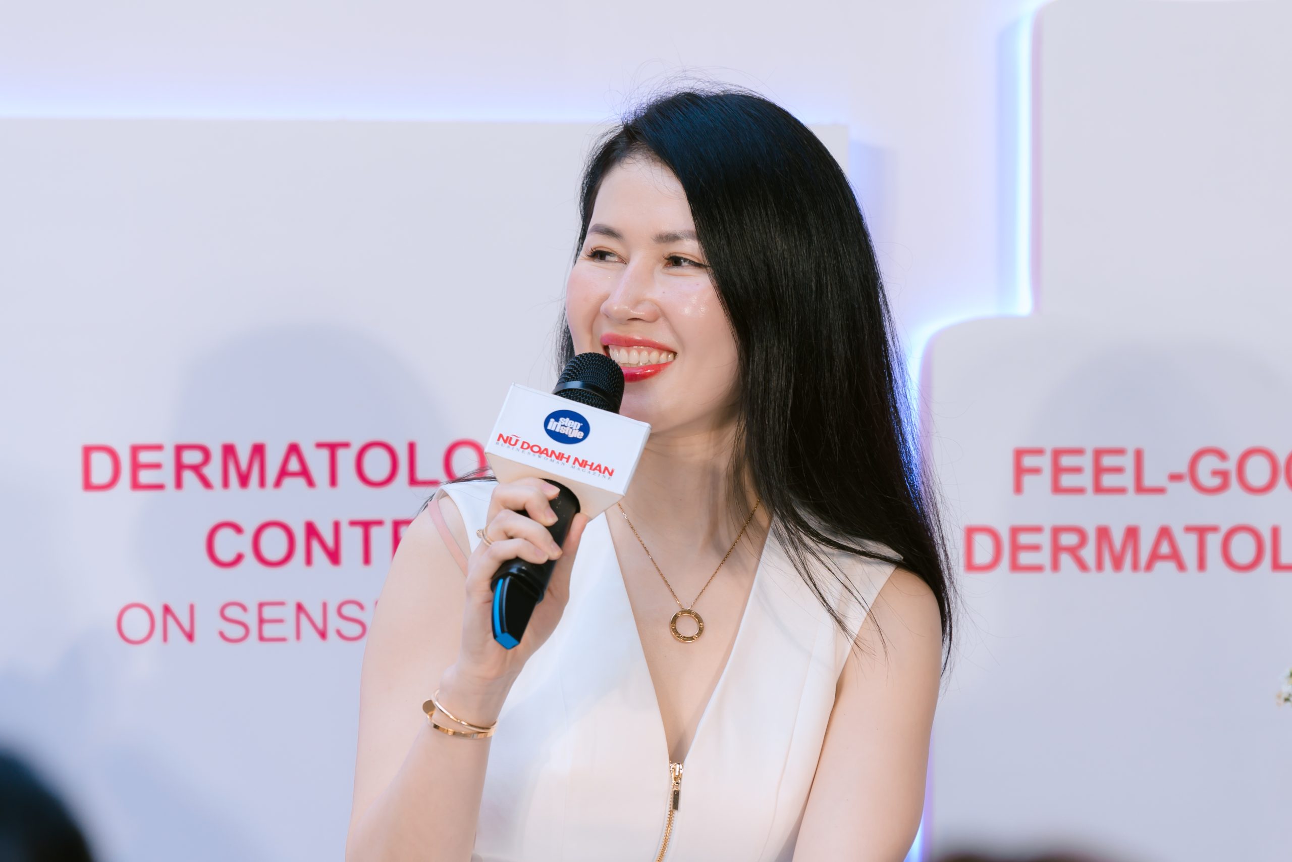 Dược mỹ phẩm Topicrem chia sẻ về hành trình hạnh phúc của làn da