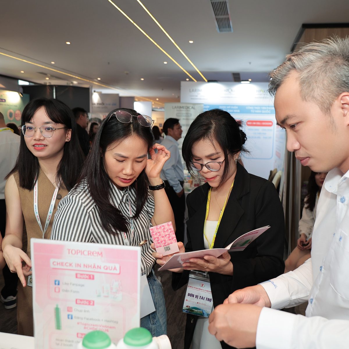 Sensilis và Topicrem đồng hành cùng Hội nghị SCHDC 2026